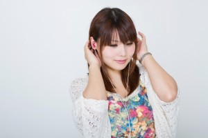 精聴と多聴をうまく活用する！リスニング学習の王道